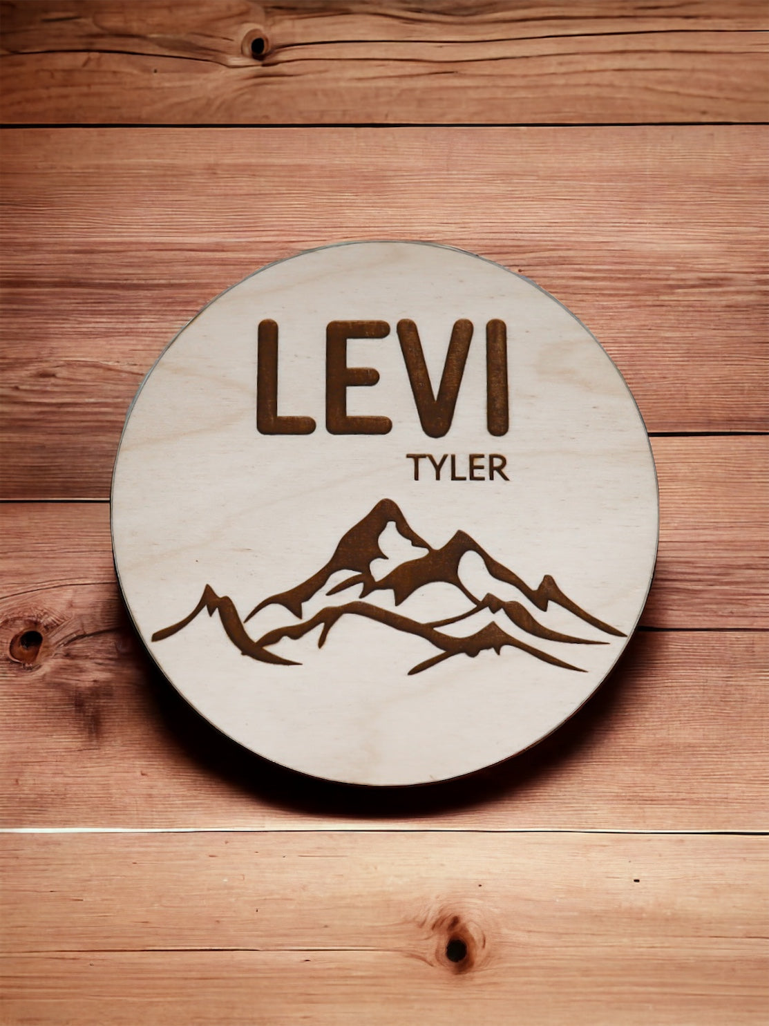 Mountains name announcement round photo prop