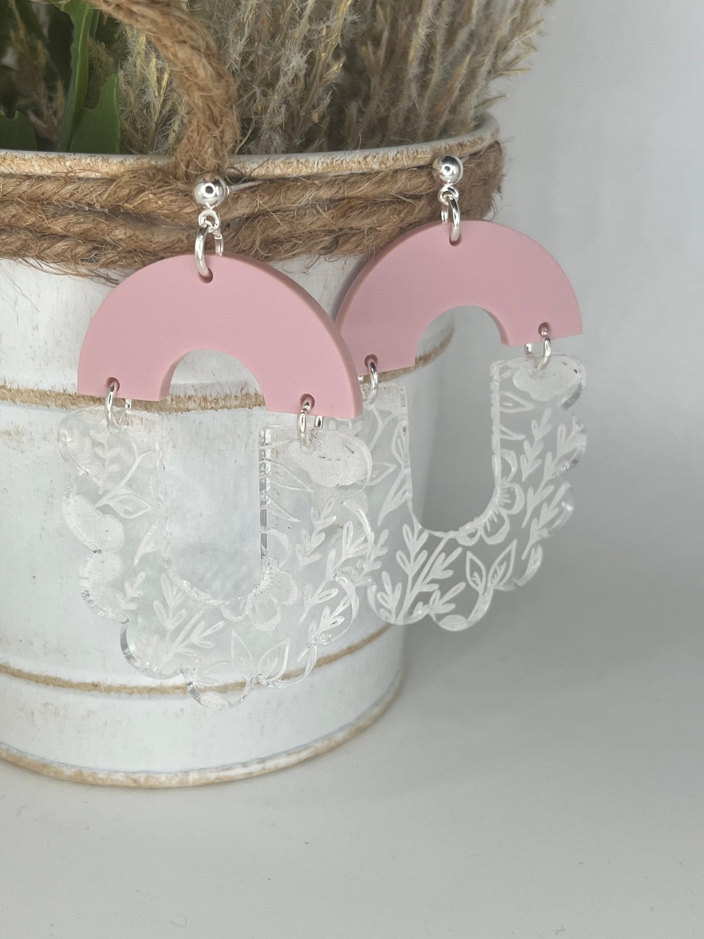 Scalloped floral acrylic earrings