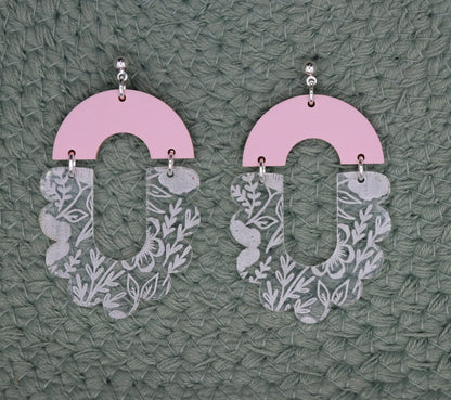 Scalloped floral acrylic earrings