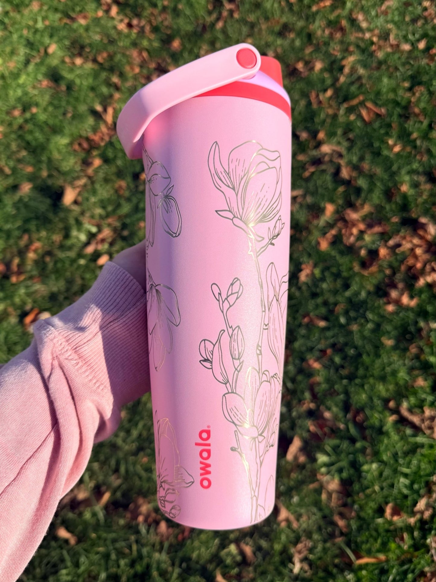 Customized Owala Freesip | Strawberry Shortcake Color | Name Added | 30 or 40 oz - Western Petal Design