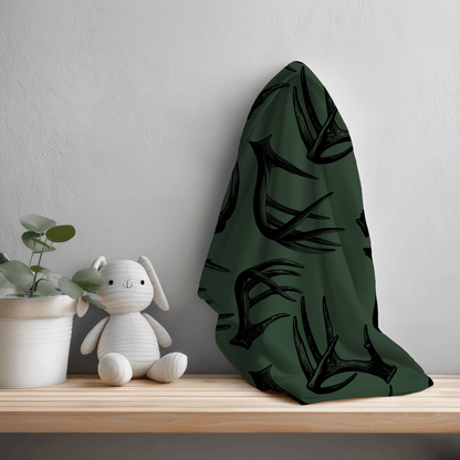 Green Antlers seamless file - Western Petal Design