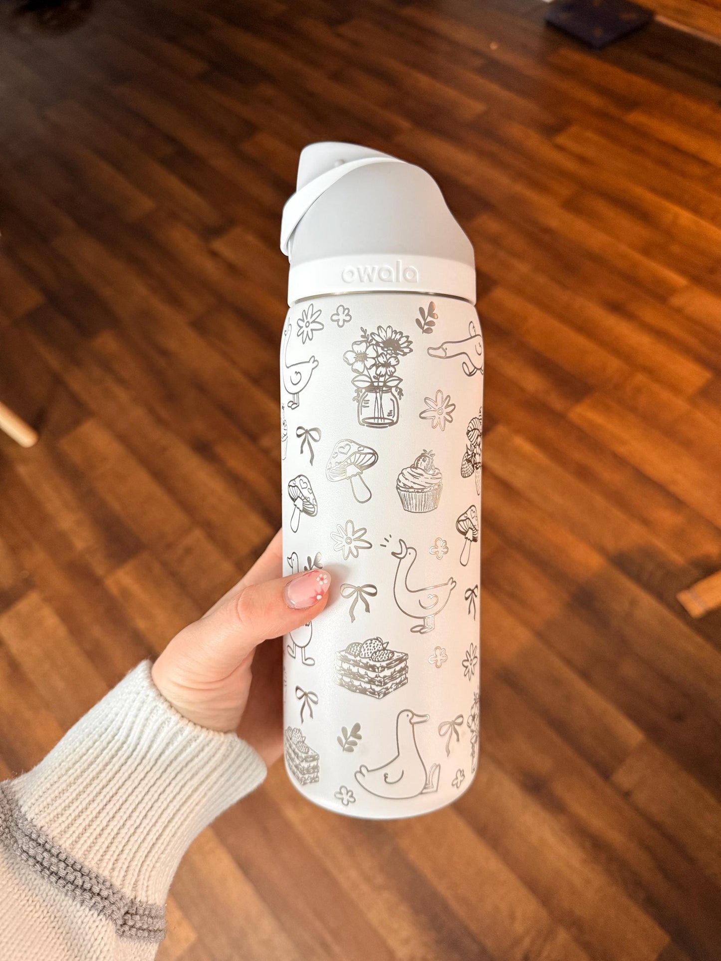 Engraved Owala Tumbler, Whimsical Goose Floral Water Bottle, Cute Cottagecore Owala Cup, Mushroom Bow Design, 24 32 oz Gift